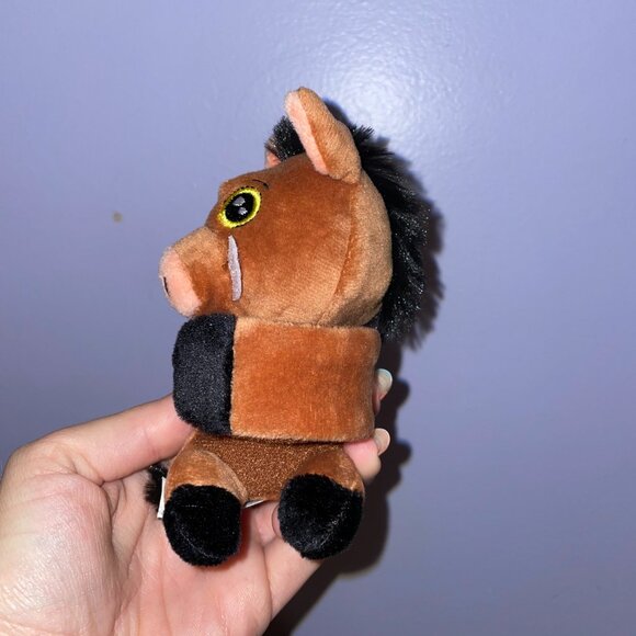 NEW Disney's Cutie Cuff - Series 3 Collection - Pumba from The Lion King Movies - Picture 3 of 7